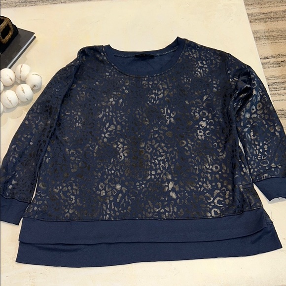 Jane and Delancey Navy with silver Leopard Print Soft Sweatshirt CUTE Sz LARGE - Picture 6 of 10